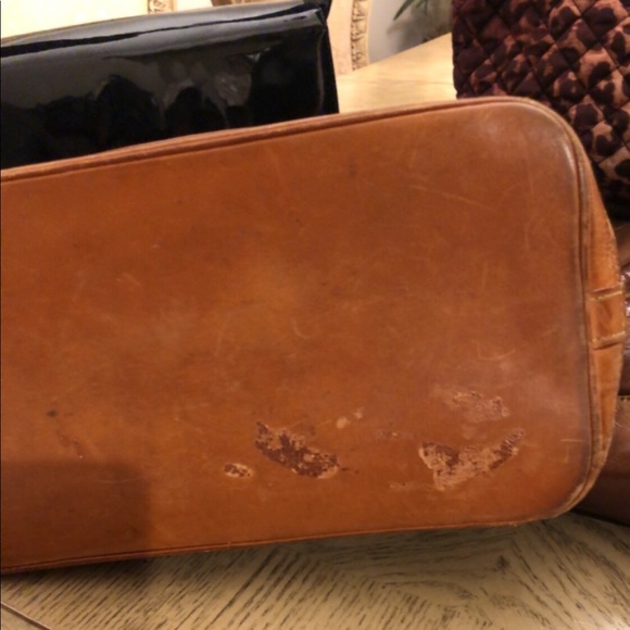 Louis Vetton - Picture 2 of 2